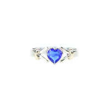 Load image into Gallery viewer, Reframe Ring w/ Sapphire Blue Heart